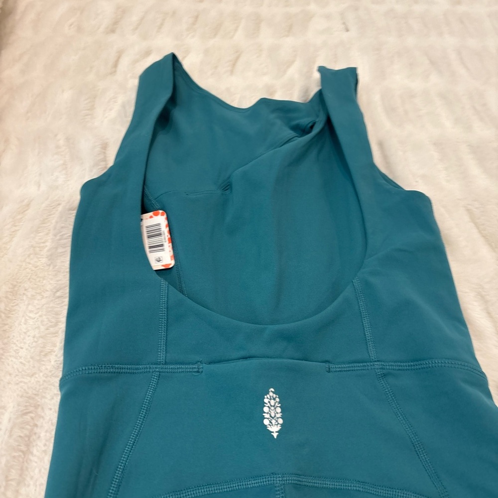 Teal Sleeveless Athletic Top